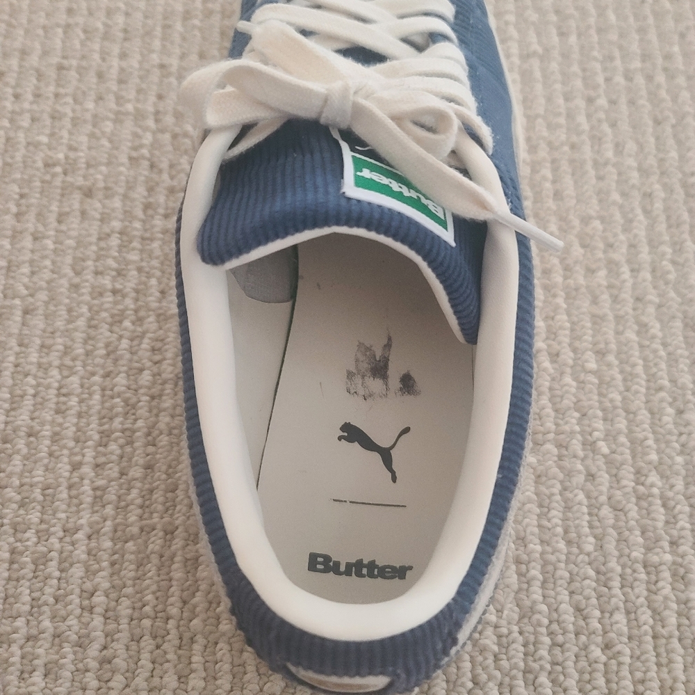 Sneakers - Picture 3 of 4